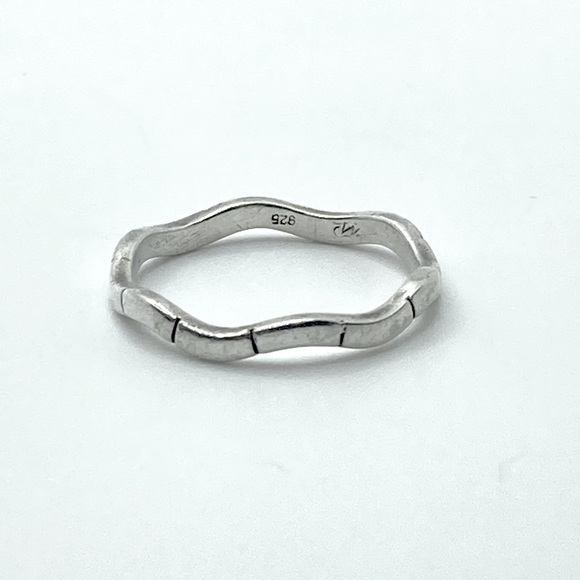 Vintage Jewelry - VTG Sterling Silver Wavy Faux Segmented Band Stamped Cw 925 Sz 8.5